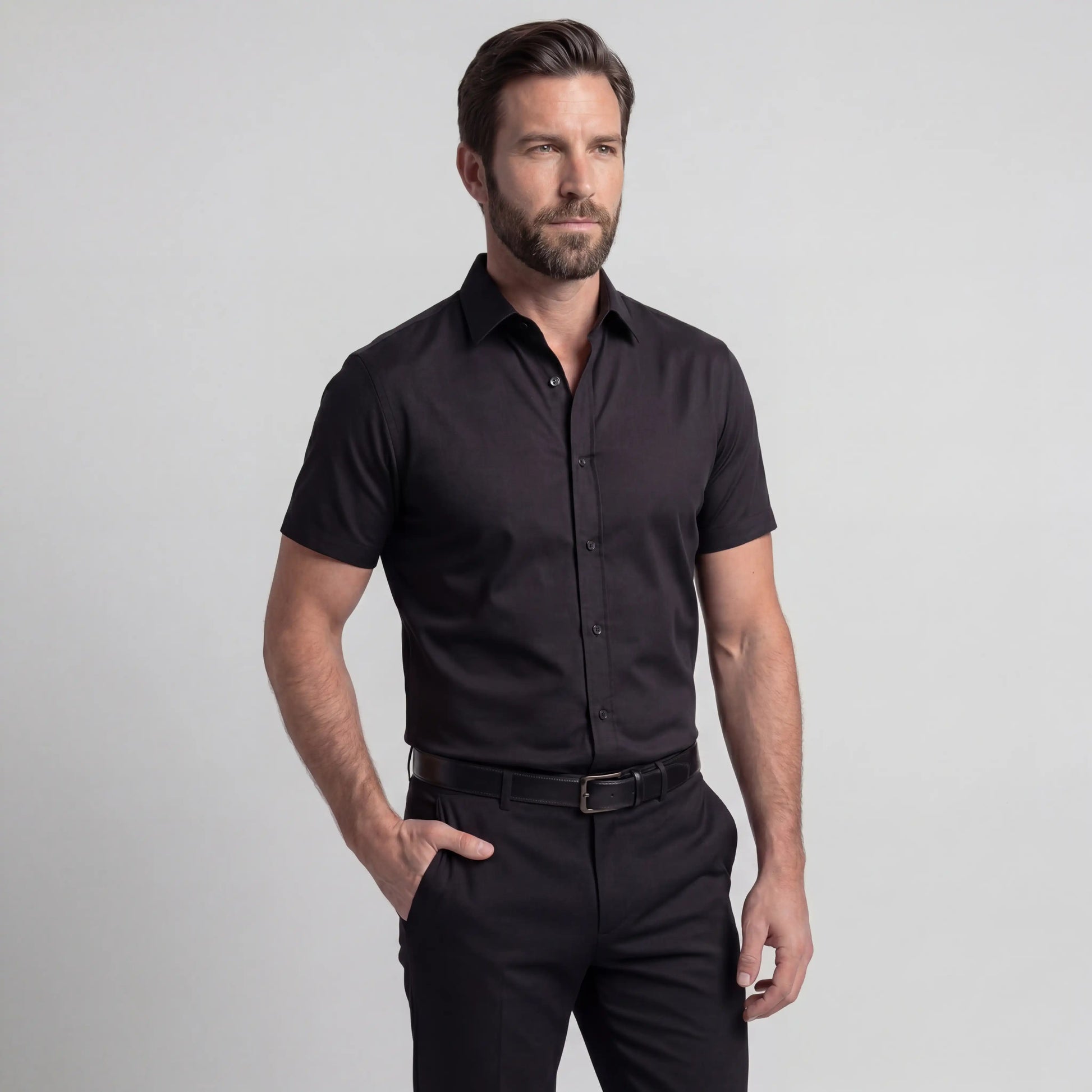 Chemise Ajustée à Manches Courtes