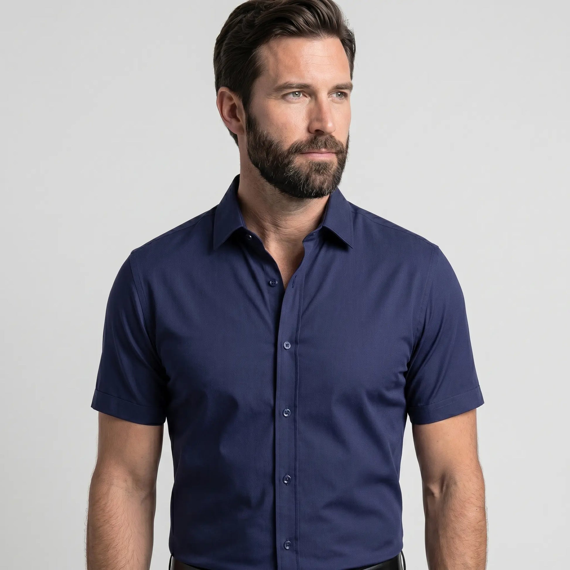 Chemise Ajustée à Manches Courtes